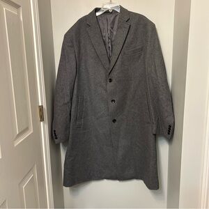 NWT Lorenzo Bruno Grey Classic Overcoat  Size 52R Pockets Button Front  $699 New